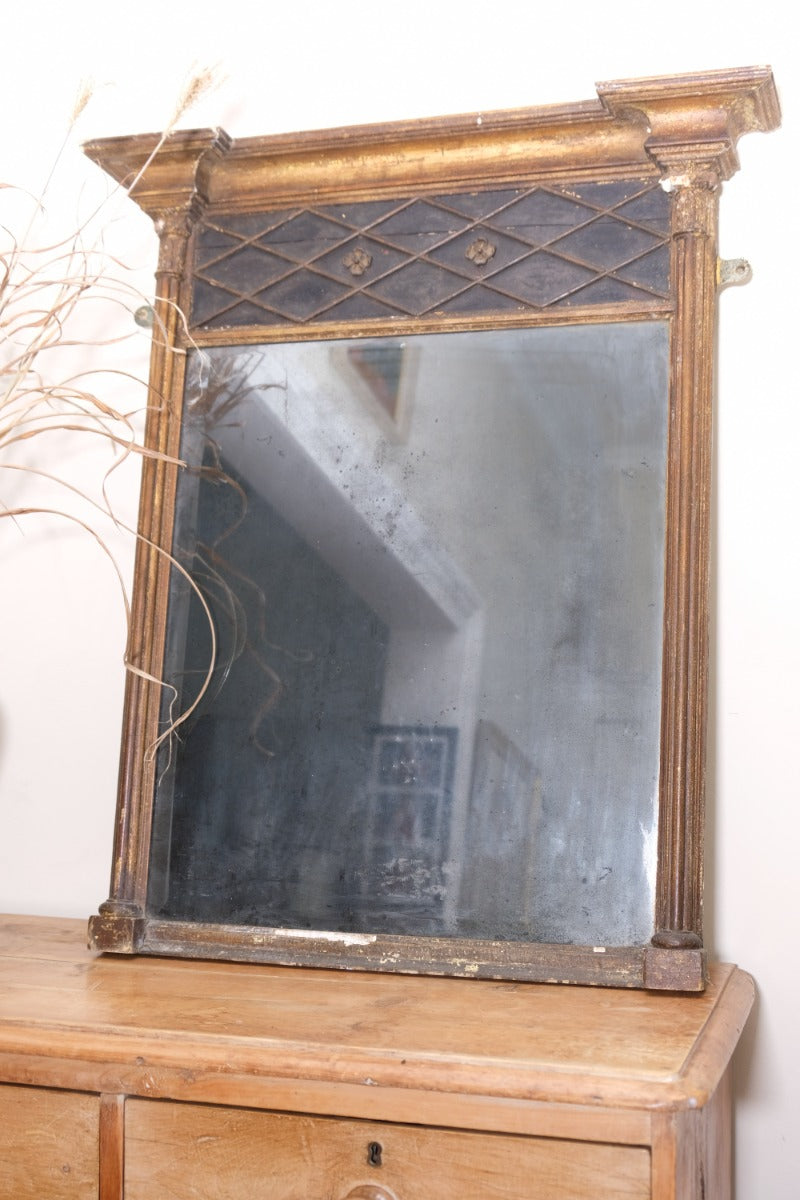 Regency pier mirror c.1820s giltwood frame original foxed bevelled glass
