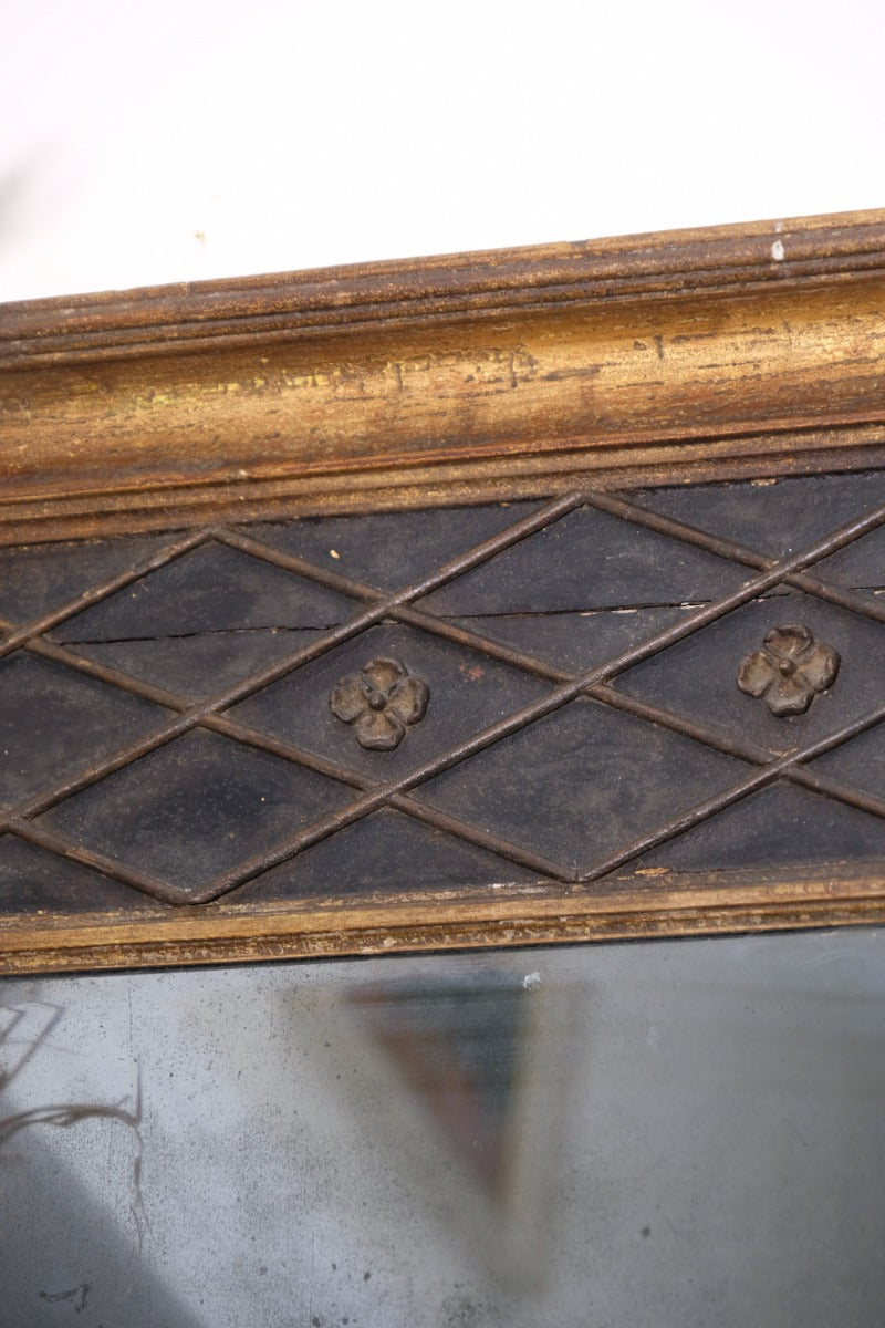 Regency pier mirror c.1820s giltwood frame original foxed bevelled glass