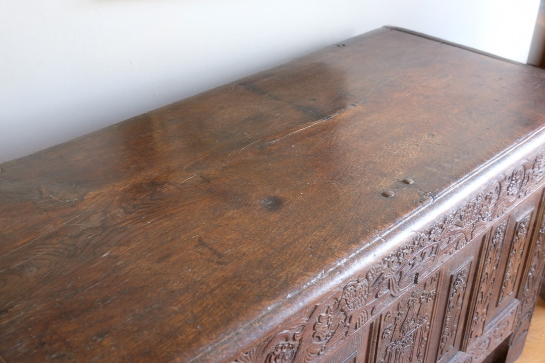 single plank oak lid coffer