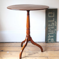 Antique flame mahogany oval wine table - George III