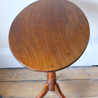 Antique flame mahogany oval wine table - George III