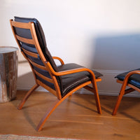 Pair of 1970s Danish Stouby bentwood leather lounge chairs with sculptural oak frame