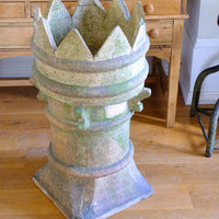 Late Victorian English buff terracotta crown chimney pot c.1880 with vented body and moulded architectural decoration