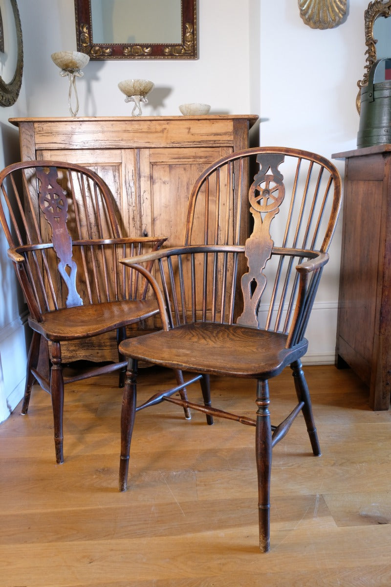 Pair of 19th Century Windsor Wheelback Armchairs in Ash and Elm