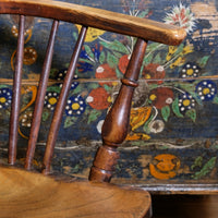19th‑century Windsor wheelback armchair turned spindles elm seat