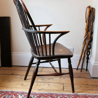 19th century Windsor wheelback armchair in ash and elm