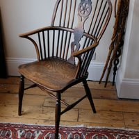 19th century Windsor wheelback armchair in ash and elm