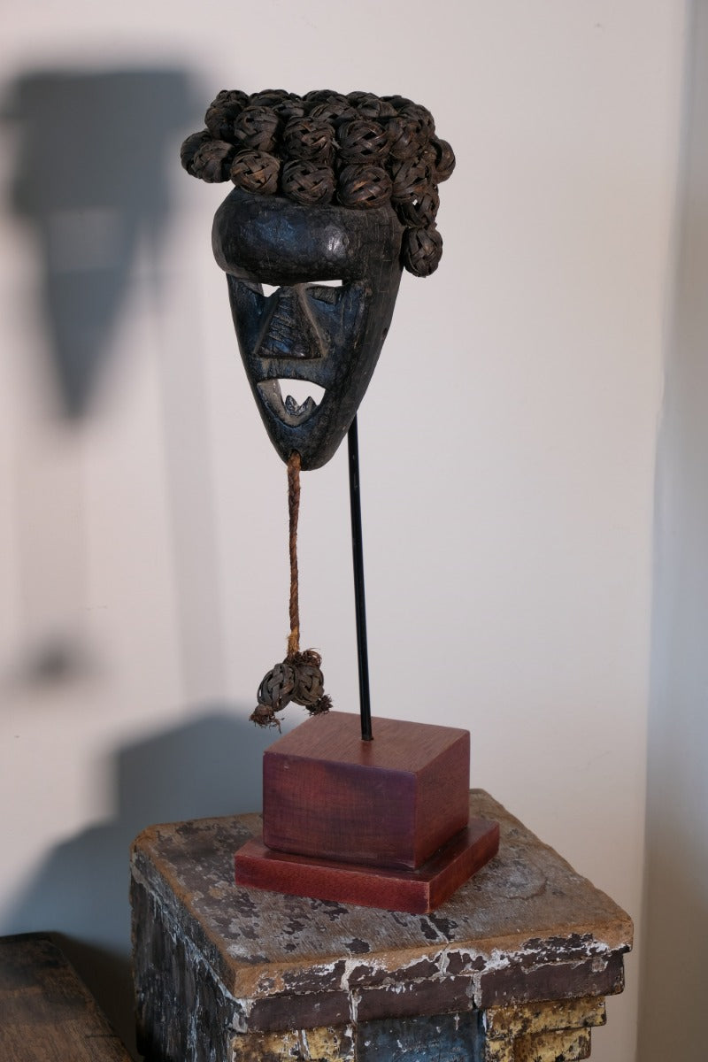 Salampasu Tribal Mask – D.R. Congo Warrior Initiation Artifact