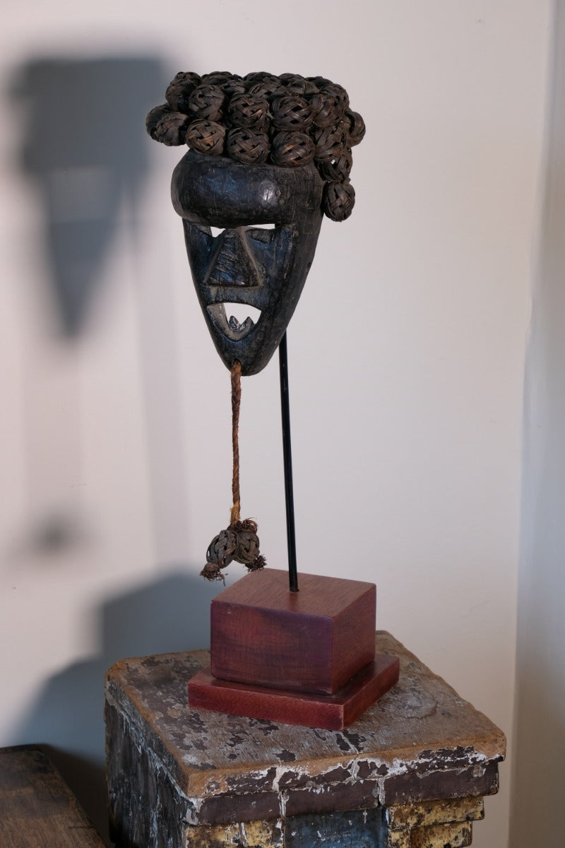 Salampasu Tribal Mask – D.R. Congo Warrior Initiation Artifact