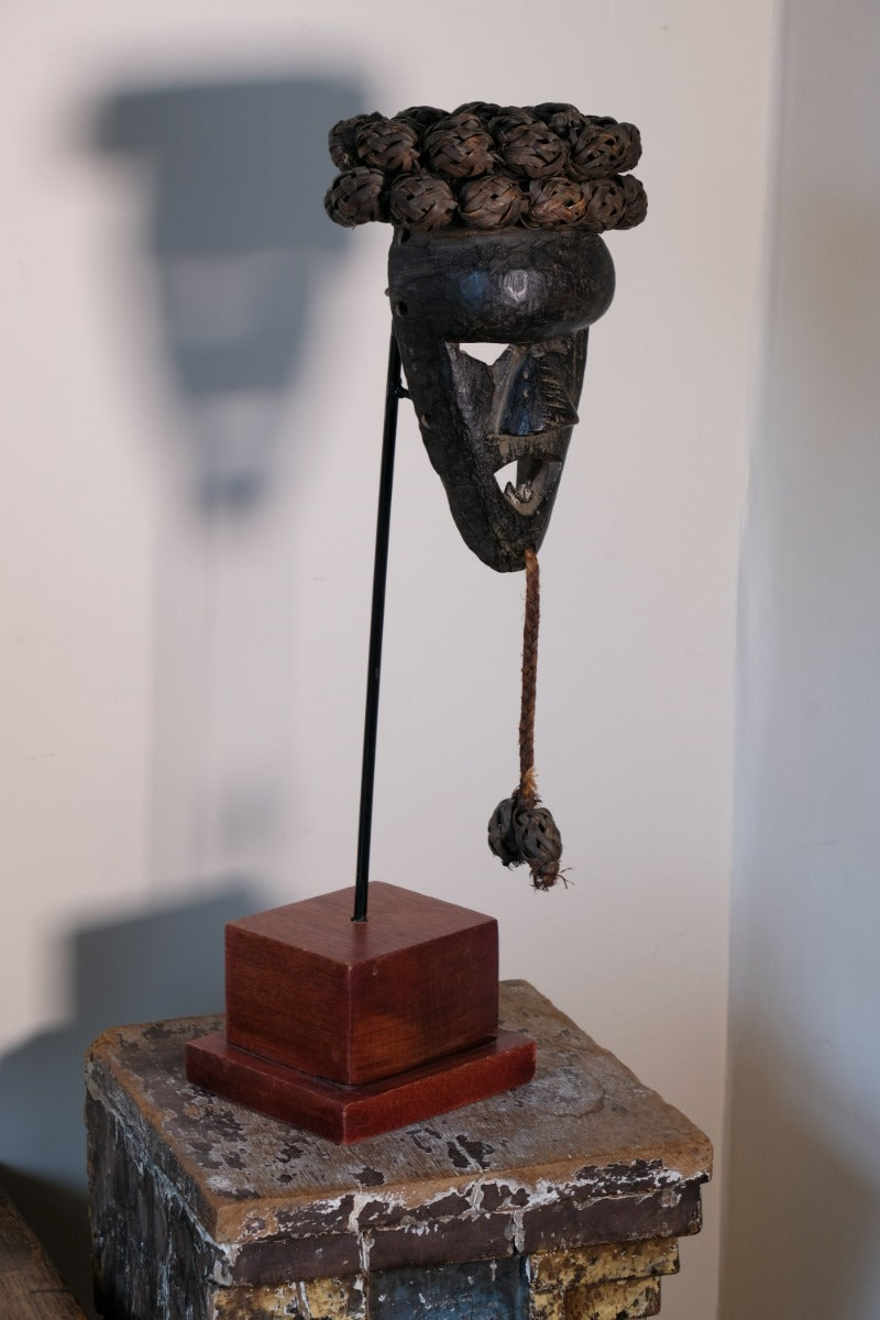 Salampasu Tribal Mask – D.R. Congo Warrior Initiation Artifact