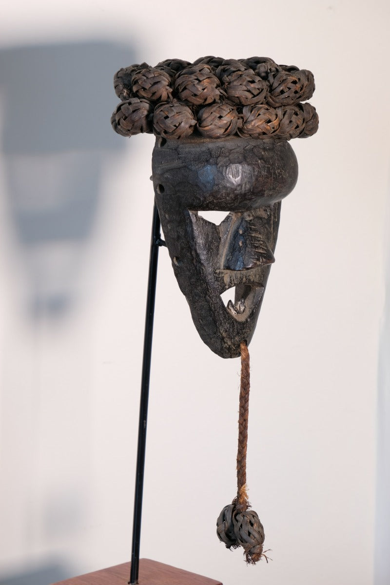 Salampasu Tribal Mask – D.R. Congo Warrior Initiation Artifact
