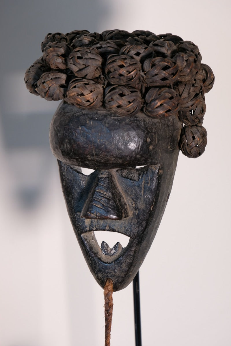 Salampasu Tribal Mask – D.R. Congo Warrior Initiation Artifact