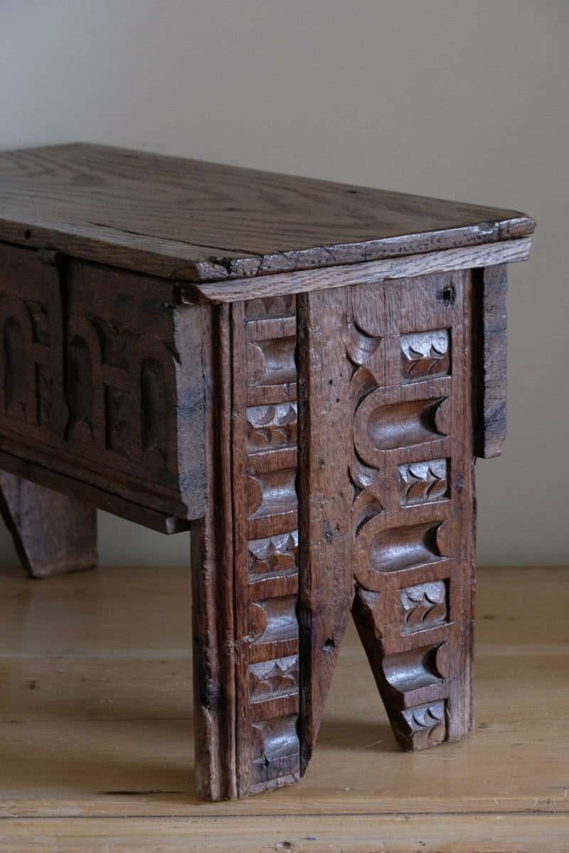 18th century English oak carved Bible box coffer