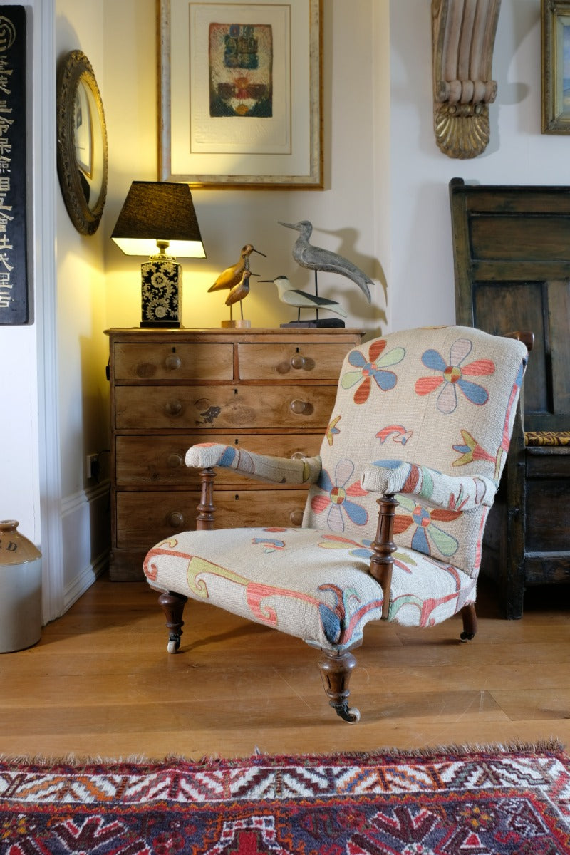 Country House Suzani Kilim Armchair – Handmade Upholstery