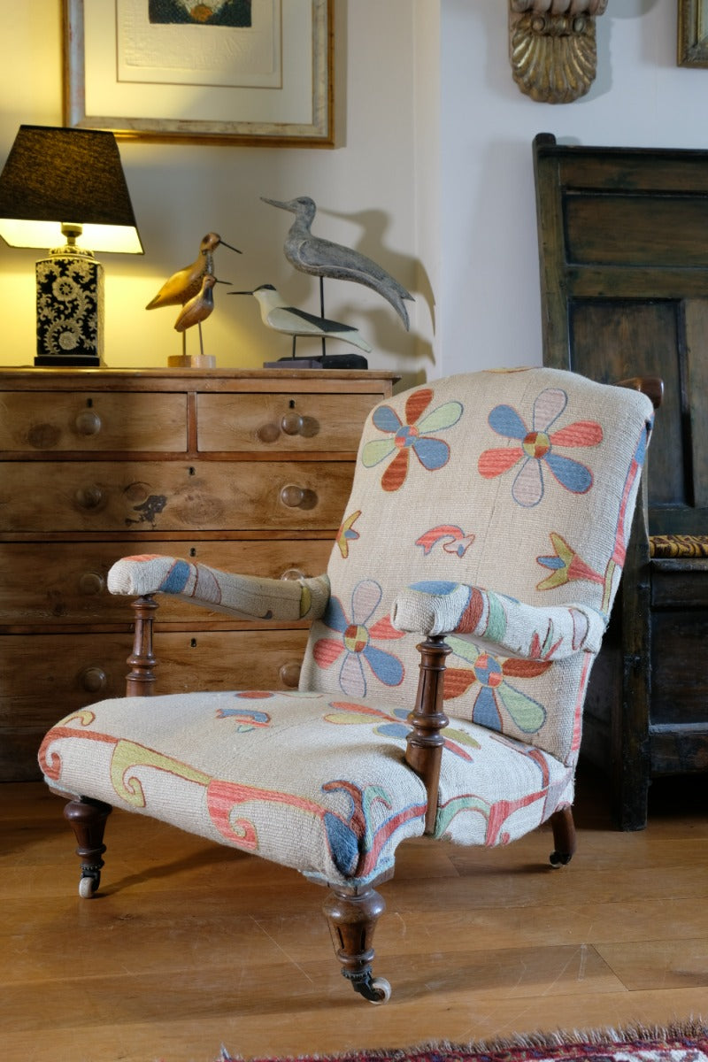 Country House Suzani Kilim Armchair – Handmade Upholstery
