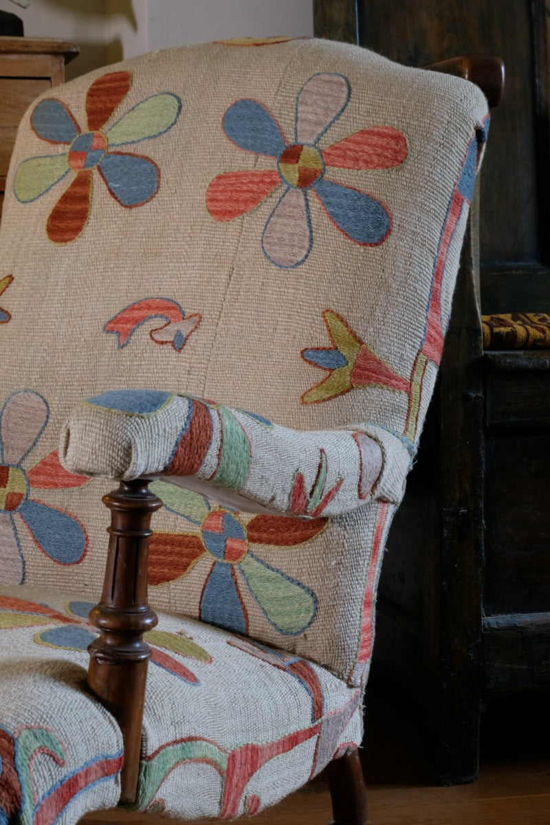 Country House Suzani Kilim Armchair – Handmade Upholstery