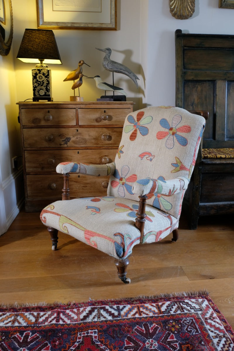 Country House Suzani Kilim Armchair – Handmade Upholstery