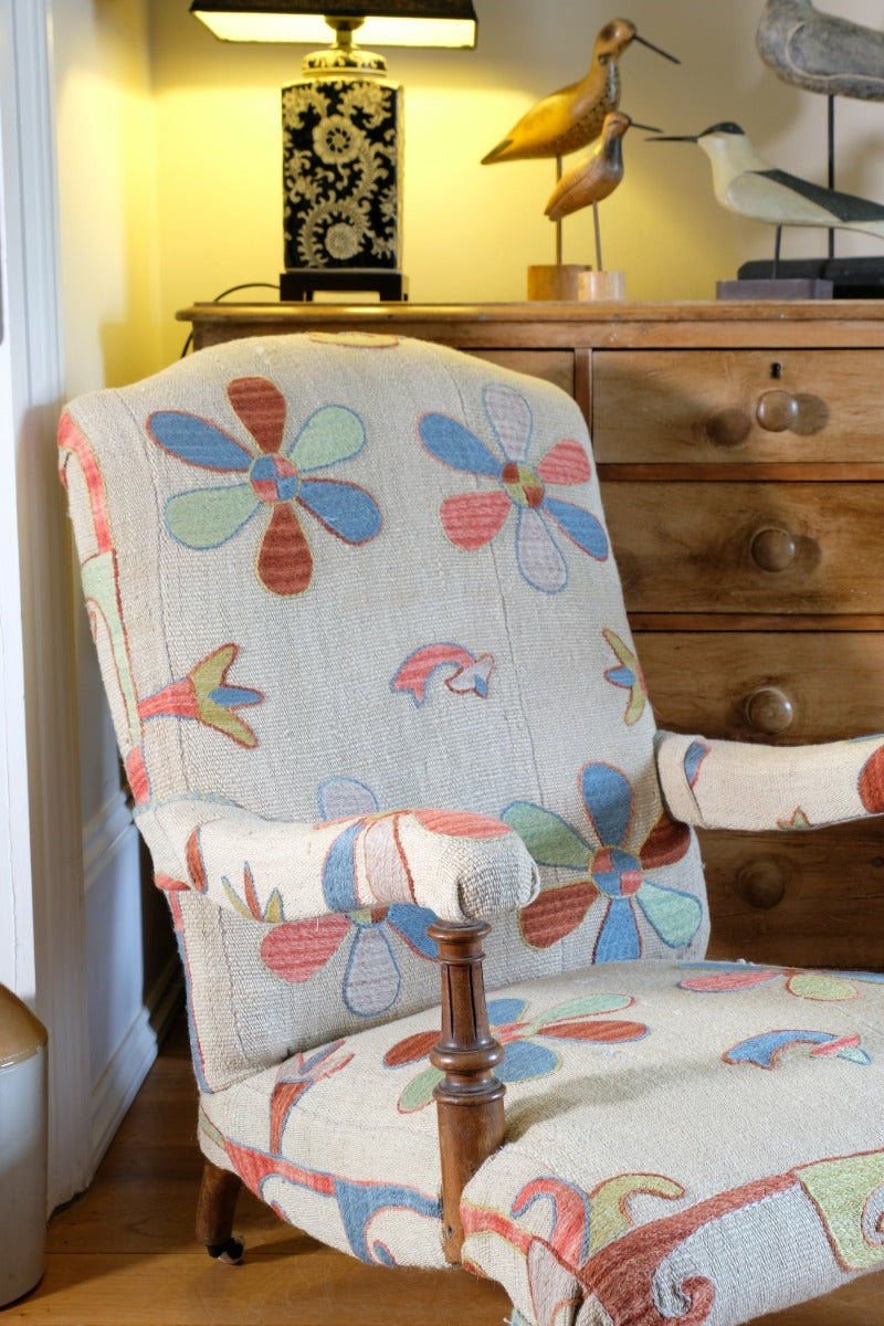 Country House Suzani Kilim Armchair – Handmade Upholstery