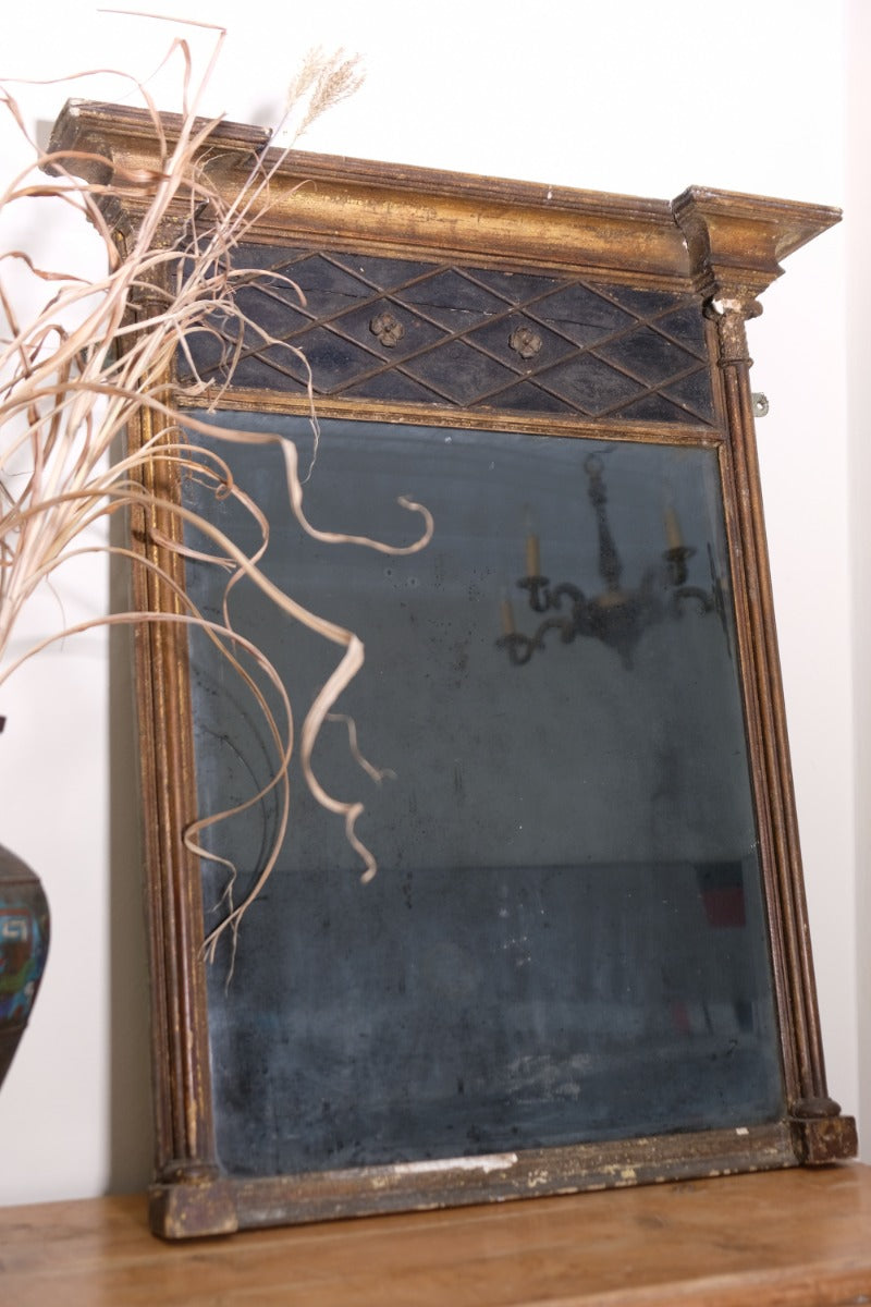 Regency pier mirror c.1820s giltwood frame original foxed bevelled glass