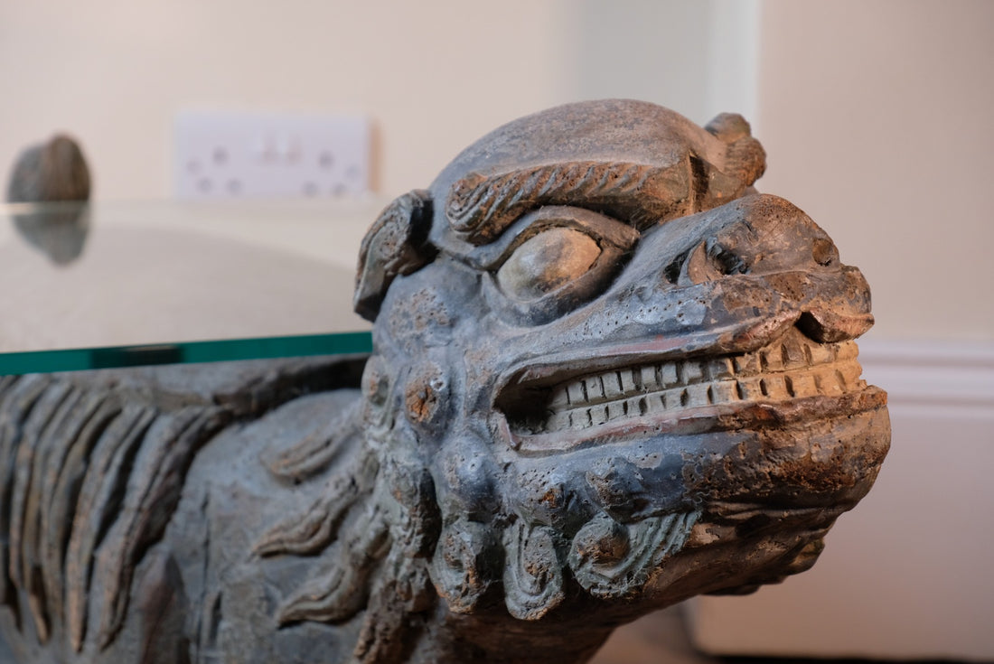 Foo Dogs carved polychrome table - Chinese guardian lion coffee table