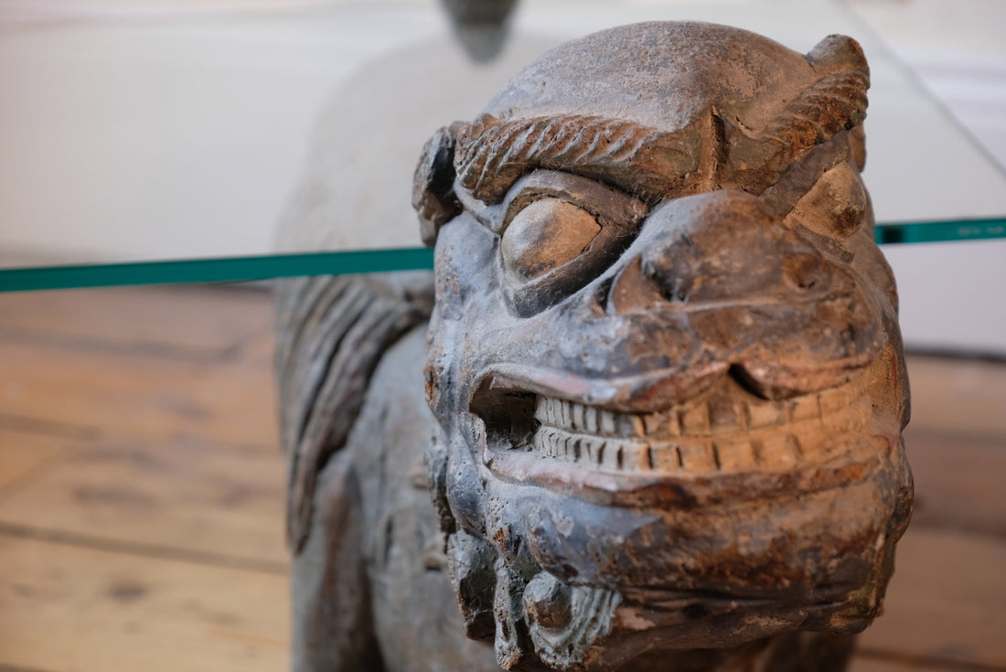 Foo Dogs carved polychrome table - Chinese guardian lion coffee table