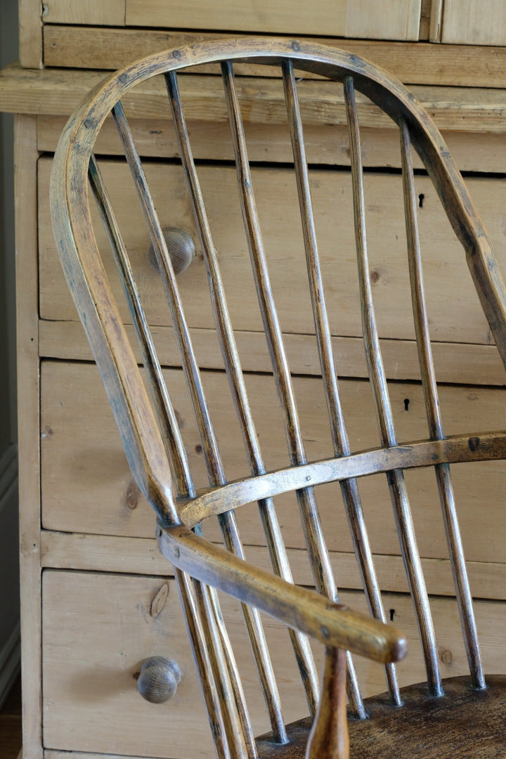 The Timeless Charm of Folk Art Primitive Chairs