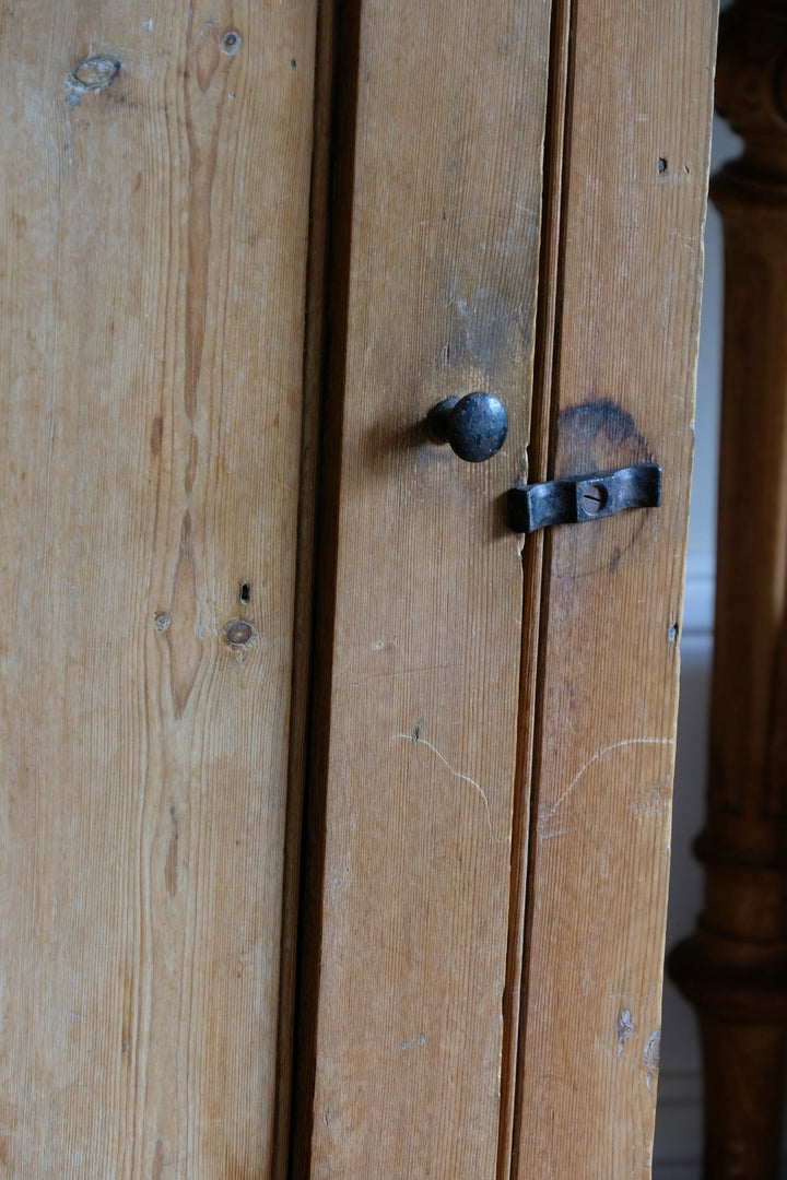 Compact yet cavernous - Floor standing antique pine storage