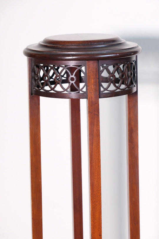 The Enduring Elegance of the Georgian Mahogany Torchère