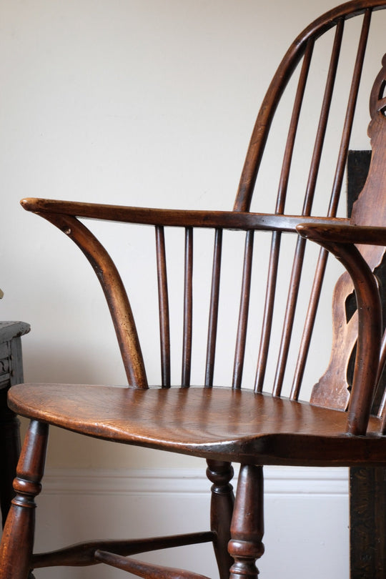 The 19th Century Windsor Wheelback Armchair in Ash & Elm