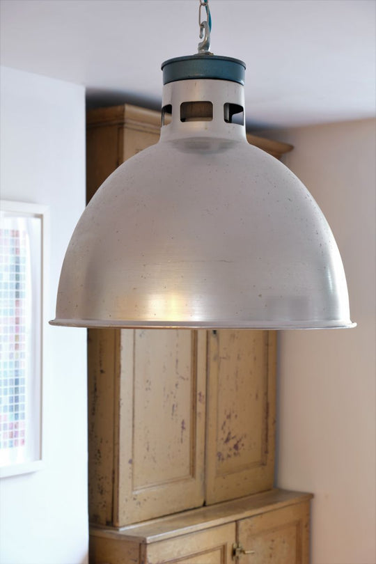 Amazing Aluminium ST400 industrial lights for your kitchen