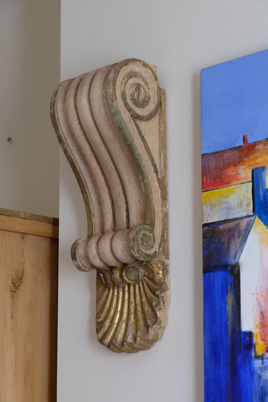 Architectural Pair Of Carved Giltwood Oak Corbels