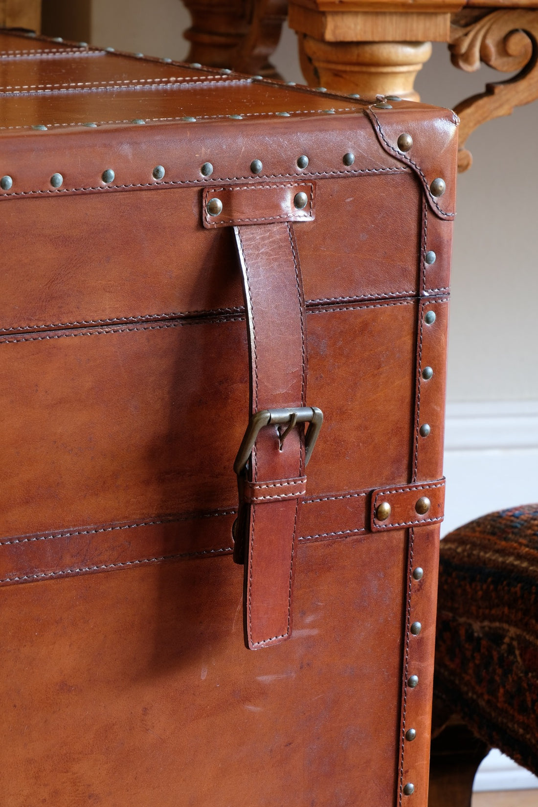 English tan leather steamer trunk with velvet lining & internal tray