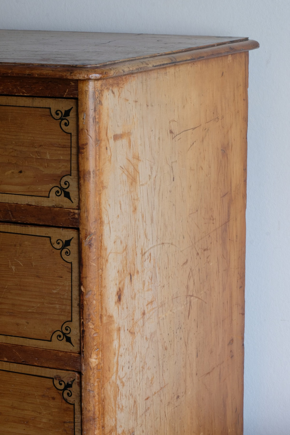 Antique painted pine chest of six drawers circa 1860