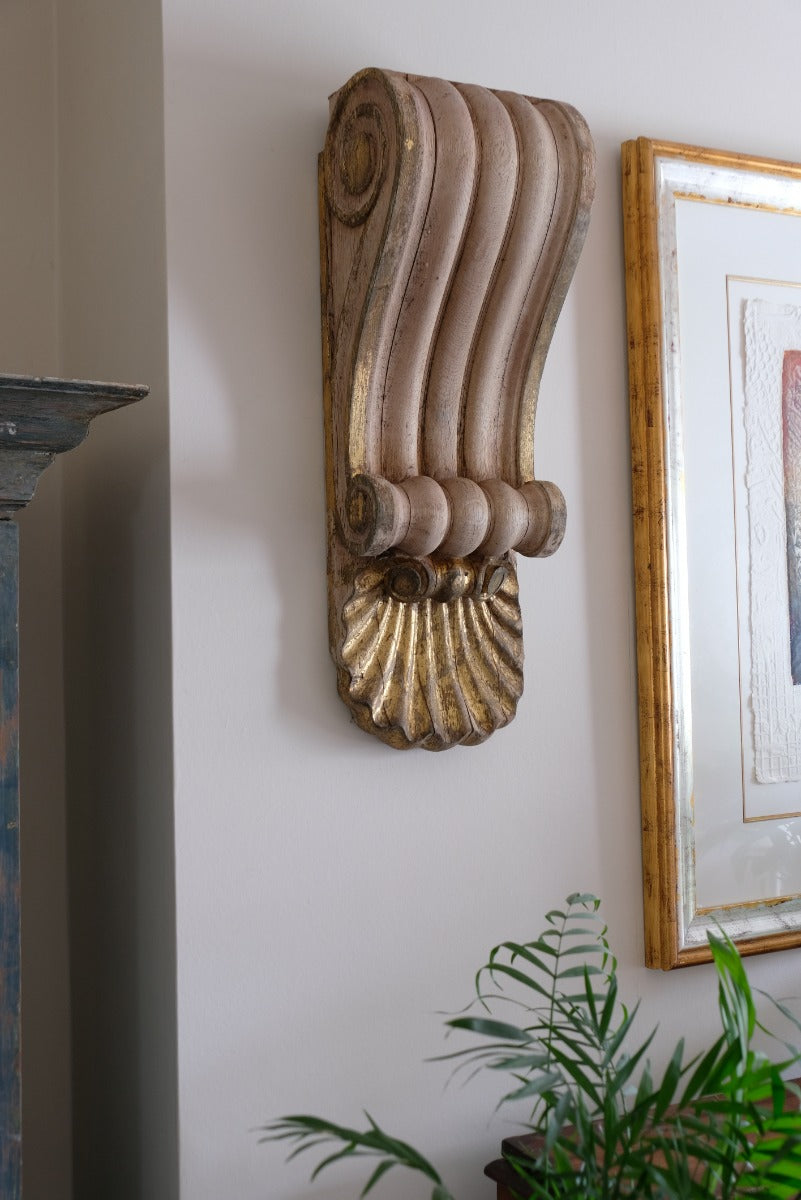 Architectural Pair Of Carved Giltwood Oak Corbels