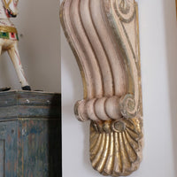 Architectural Pair Of Carved Giltwood Oak Corbels