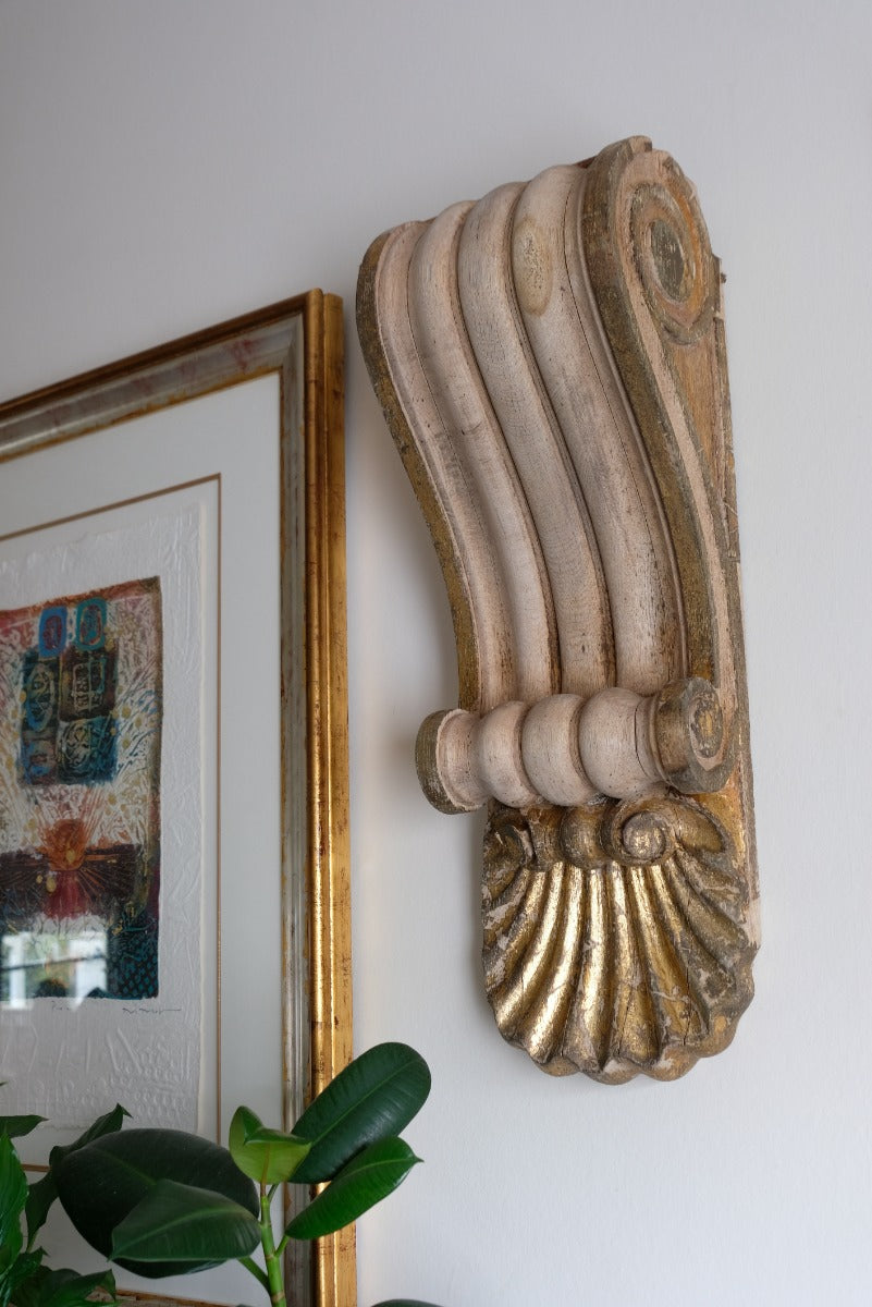 Architectural Pair Of Carved Giltwood Oak Corbels