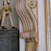 Architectural Pair Of Carved Giltwood Oak Corbels