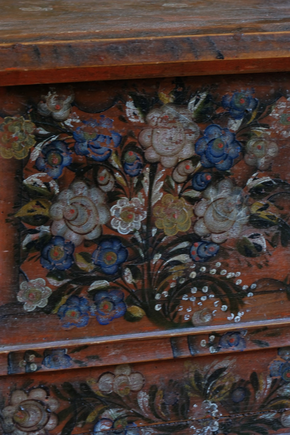 Hand painted ffolk Art coffer chest with a floral design