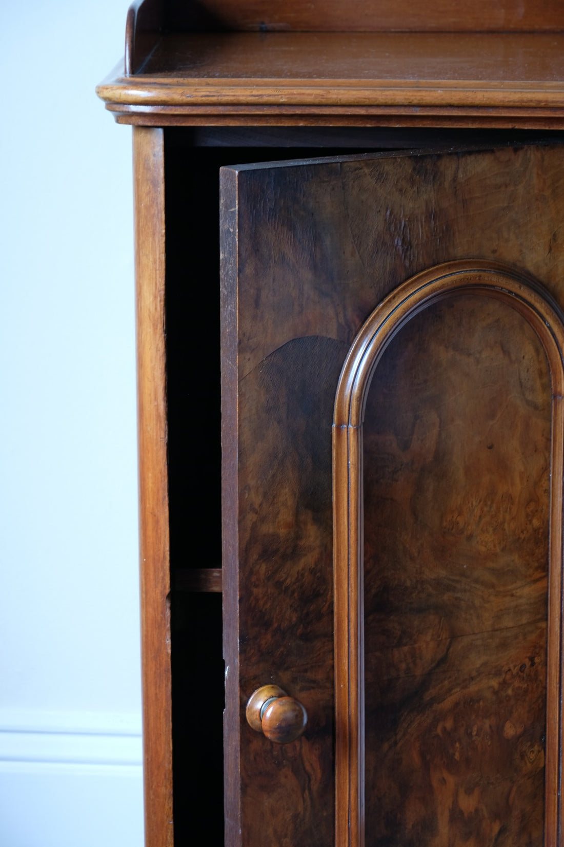 Burr Mahogany Bedside Table Nightstand with Galleried Top