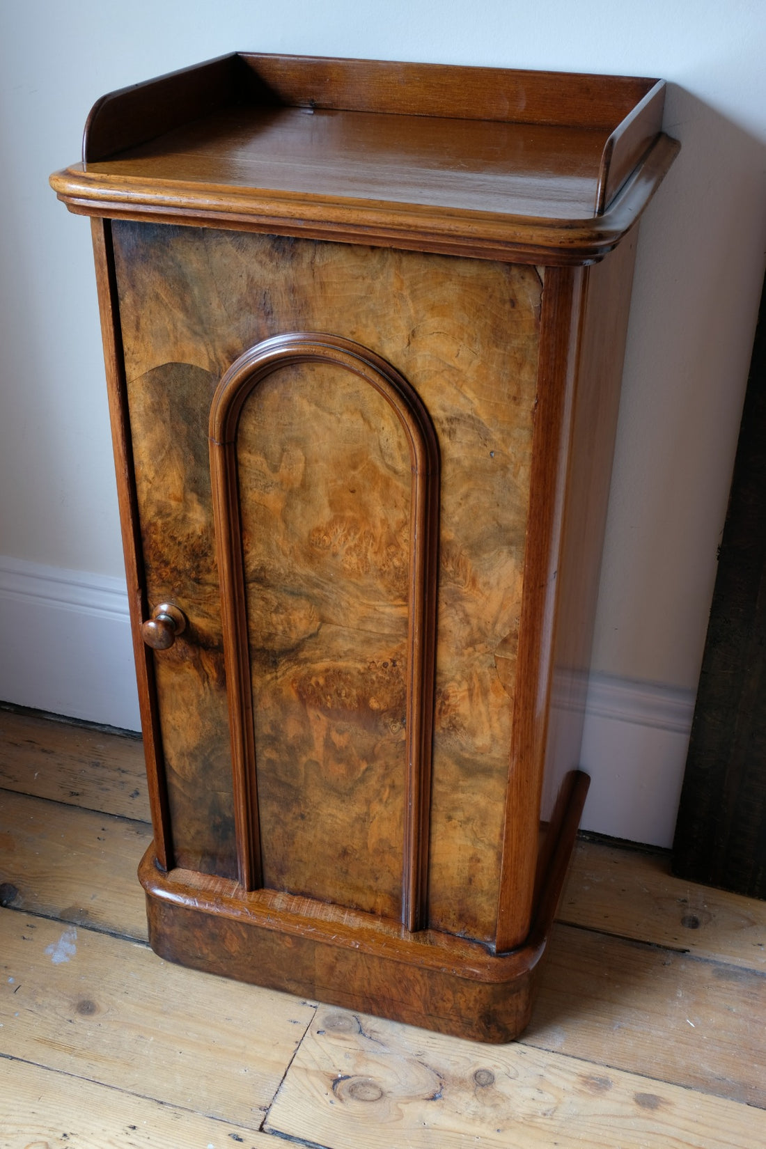 Burr Mahogany Bedside Table Nightstand with Galleried Top