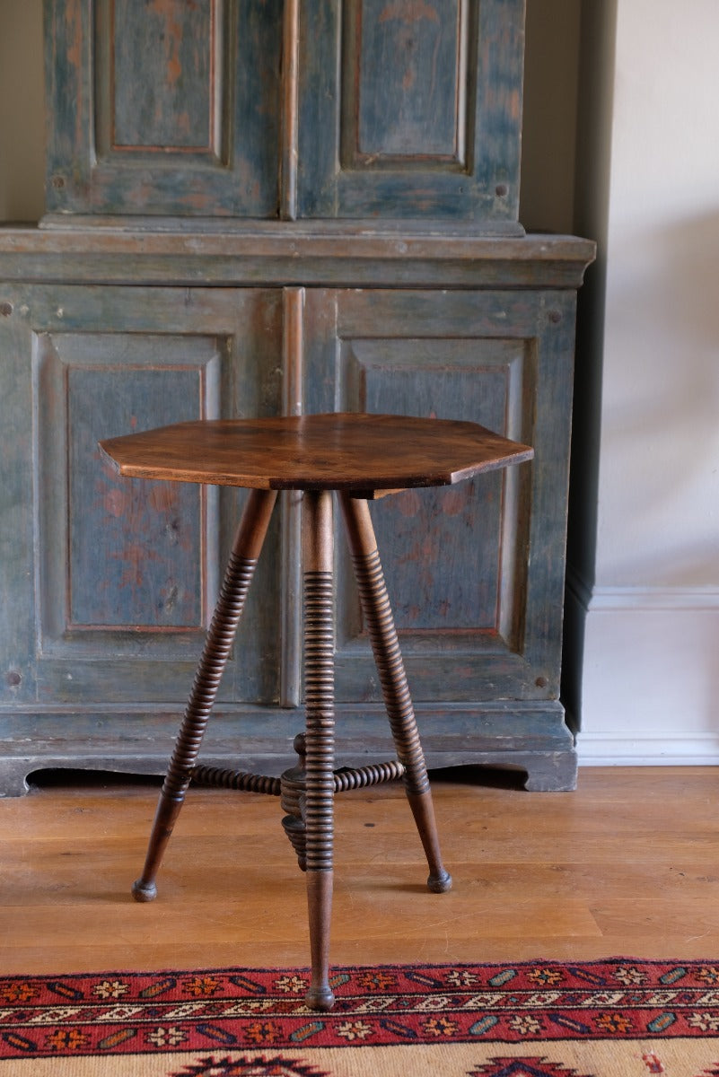 Octagonal Topped Bobbin Legged Gypsy Table