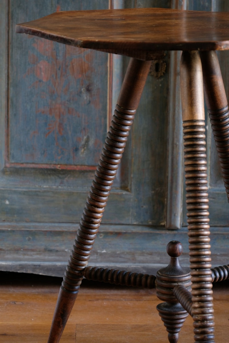 Octagonal Topped Bobbin Legged Gypsy Table