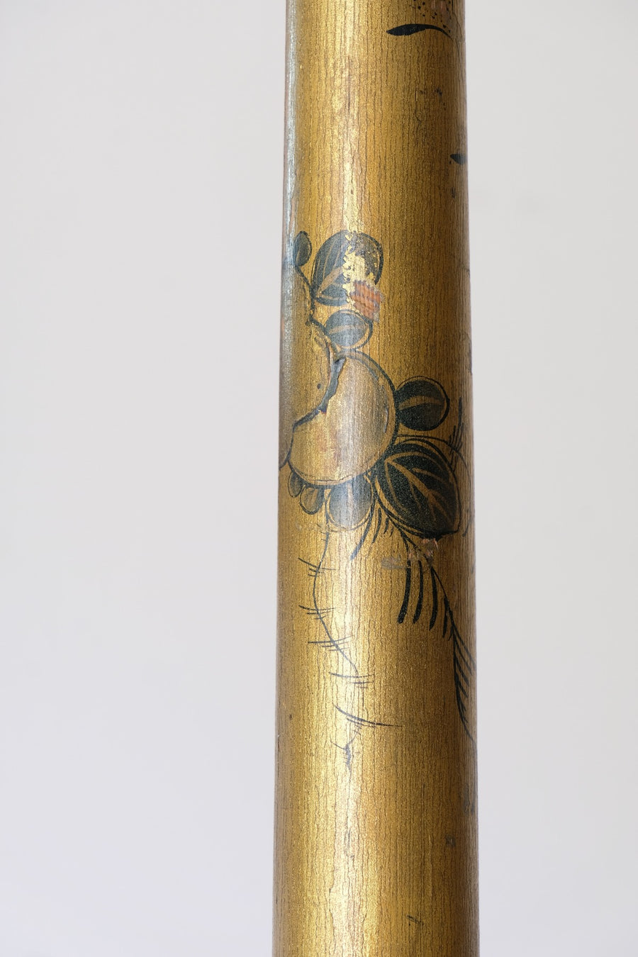 Chinoiserie standard lamp with giltwood and painted column