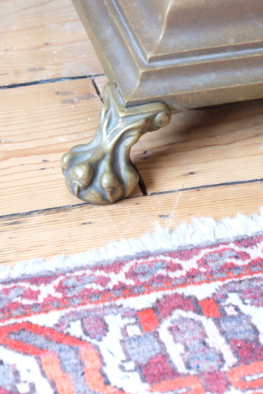 Antique Brass Standard Lamp with Laurel Wreath and Claw Feet 19th Century