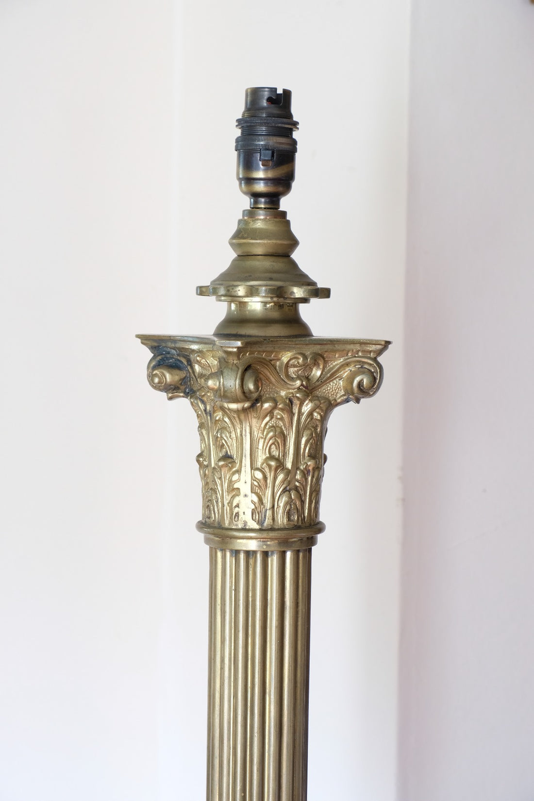 Antique Brass Standard Lamp with Laurel Wreath and Claw Feet 19th Century