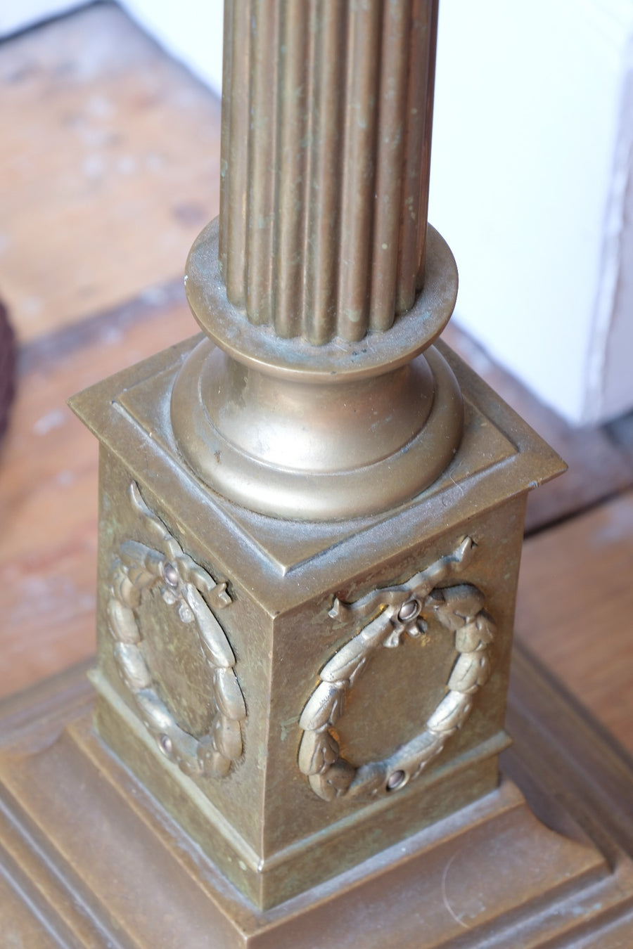 Antique Brass Standard Lamp with Laurel Wreath and Claw Feet 19th Century