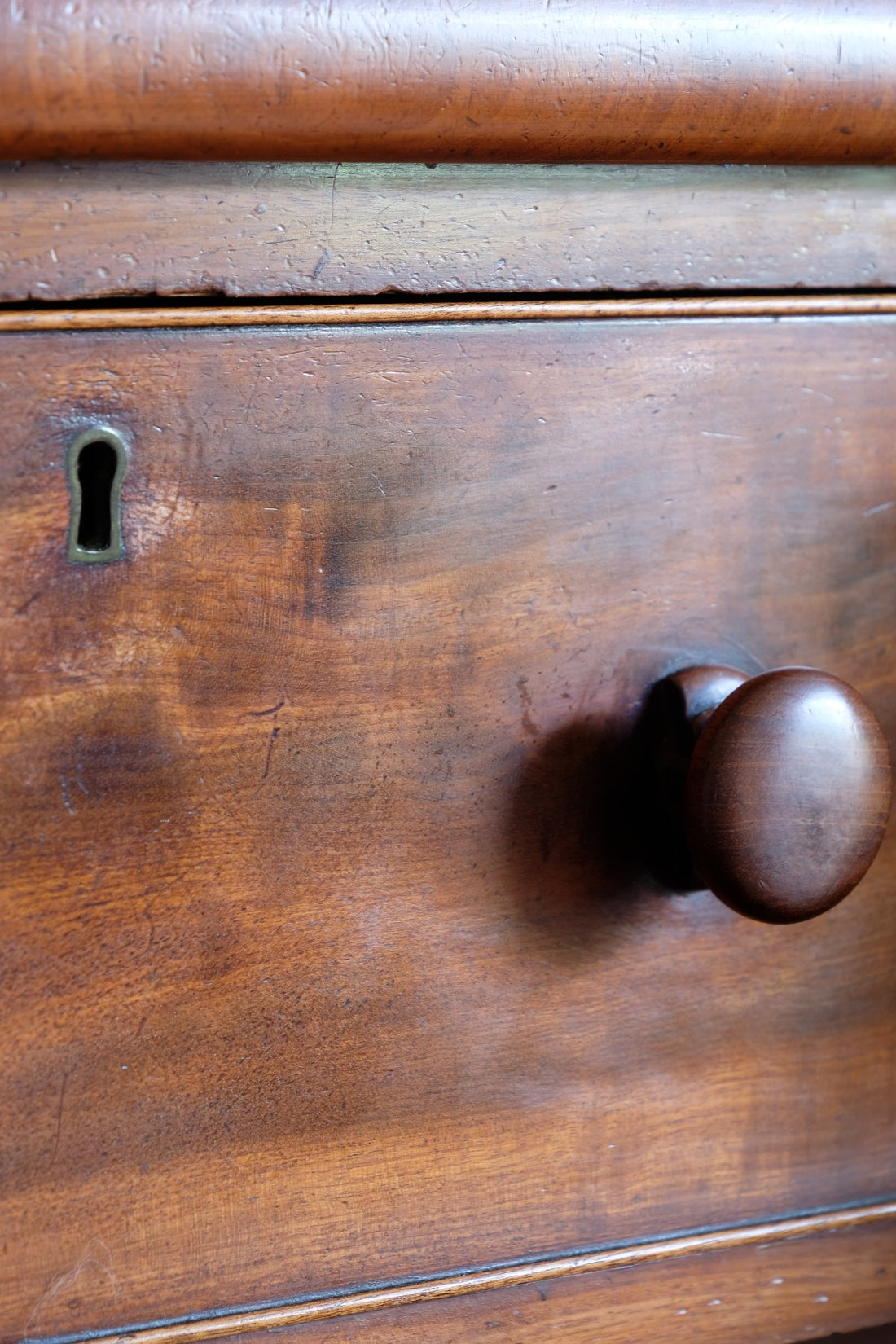 dovetail joints on drawer boxes - Victorian Mahogany Chest of Drawers – 2‑over‑3 Large Storage