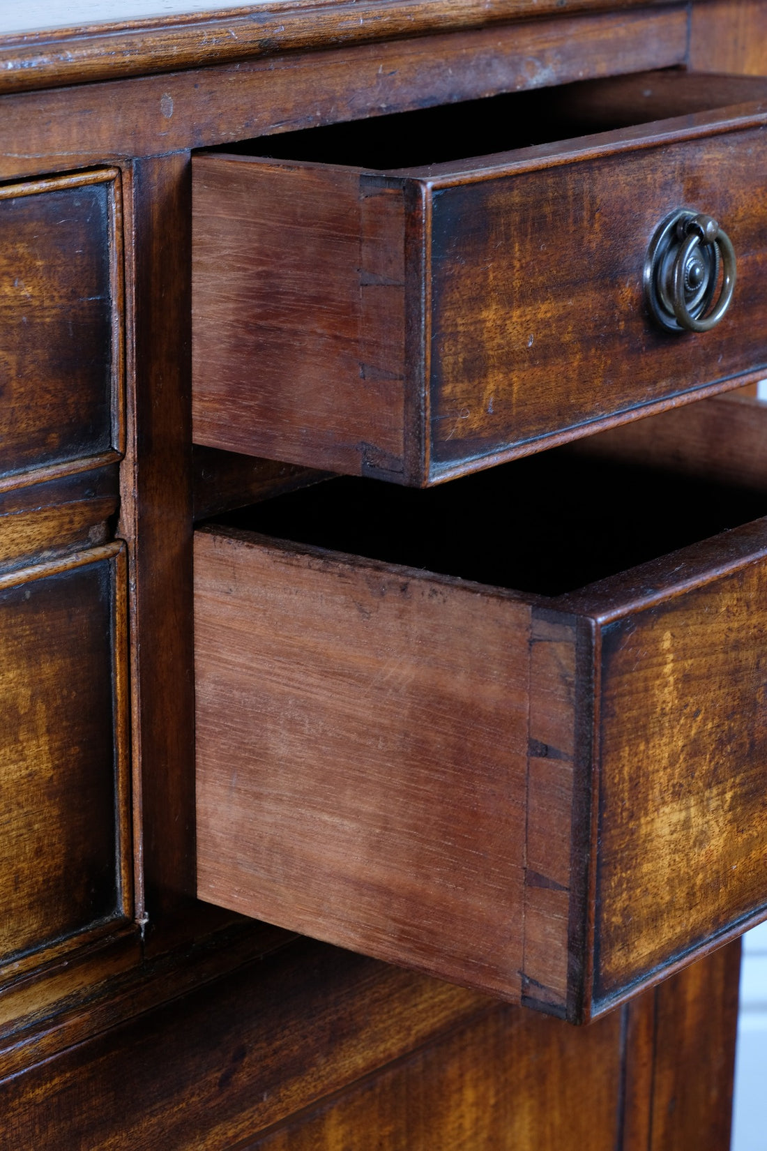 Antique George III Mahogany Sideboard – Multi-Drawer Cupboard Design