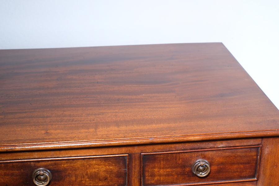 Antique George III Mahogany Sideboard – Multi-Drawer Cupboard Design