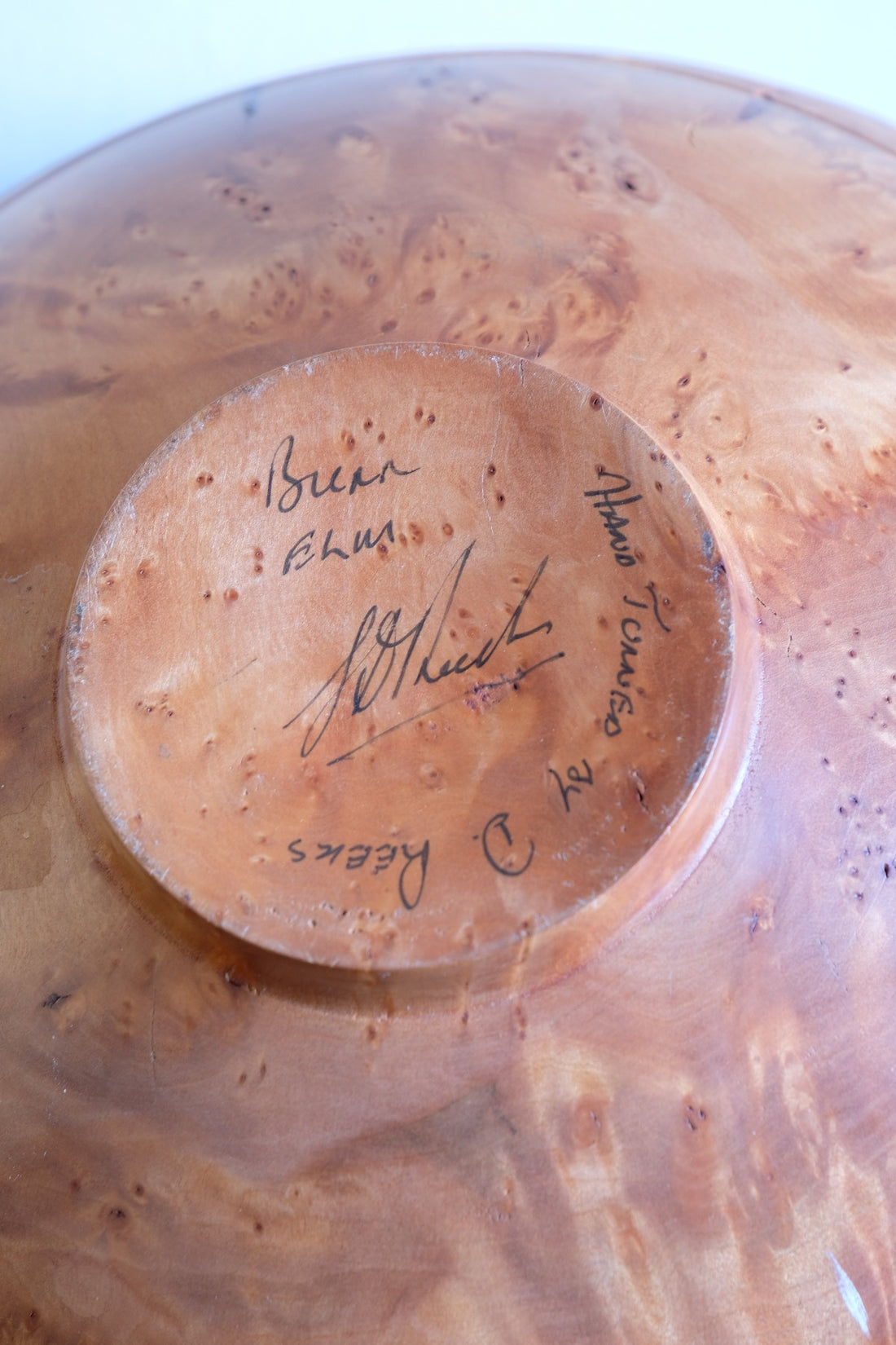 signed burr elm bowl D Reeks inscription